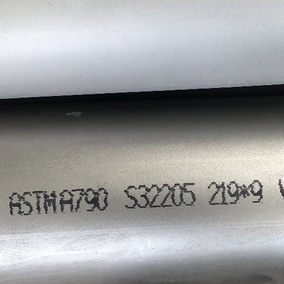ASTM A790 2205 ステンレス鋼板 1000~8000mm 長さ抵抗性